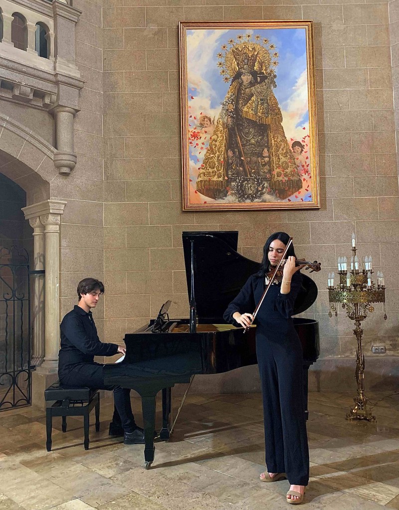 Lourdes María Serrano , violí, i  Daniel Pinazo Pérez, piano