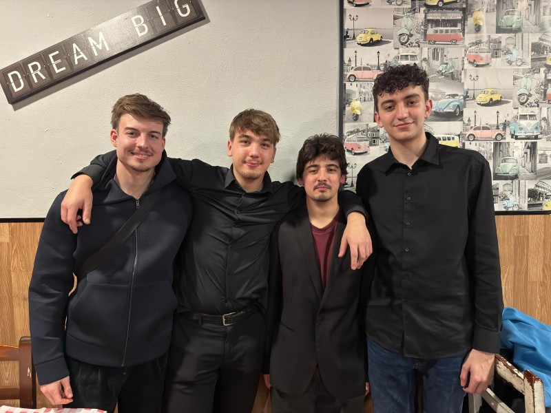 Guillem Fern&aacute;ndez i Pablo Ar&eacute;valo P&eacute;rez, violins; Daniel Madrid, viola; Pau Cutanda, violoncel;  Marta Andreo, piano